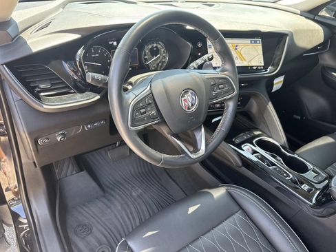 Used 2022 Buick Envision Avenir w/ Technology Package II FWD image 20
