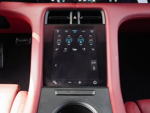 Used 2021 Porsche Taycan Turbo image 57