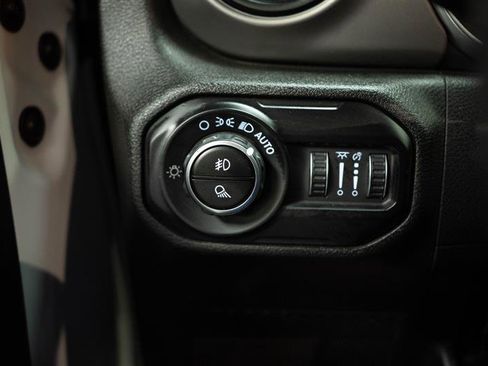 Used 2020 Jeep Gladiator Sport w/ Quick Order Package 24S image 26