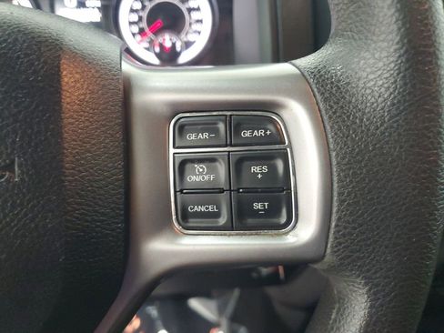 Used 2021 RAM 1500 Classic SLT image 23