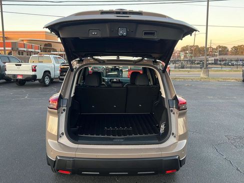 New 2026 Nissan Rogue SV image 11