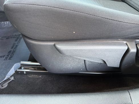 Used 2023 Nissan Sentra S FWD image 17