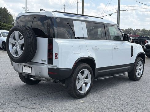 Used 2025 Land Rover Defender 110 S image 25
