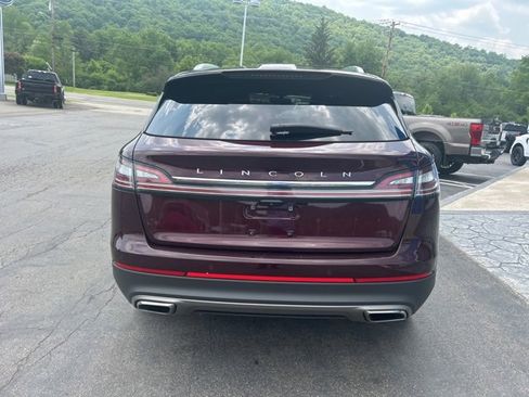 Used 2022 Lincoln Nautilus Standard w/ Premium Package image 6