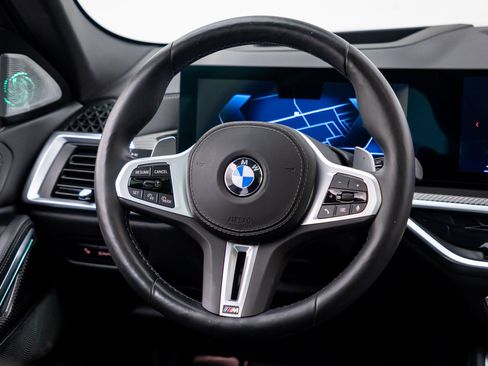 Used 2025 BMW X6 M60i AWD/4WD image 11
