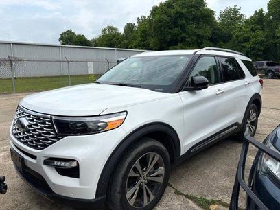 Certified 2020 Ford Explorer Platinum w/ Premium Technology Package