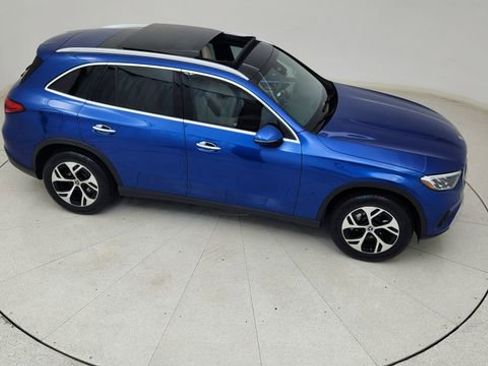 Used 2025 Mercedes-Benz GLC 350e 4MATIC image 76