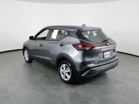Certified 2025 Nissan Kicks Play S FWD image 4