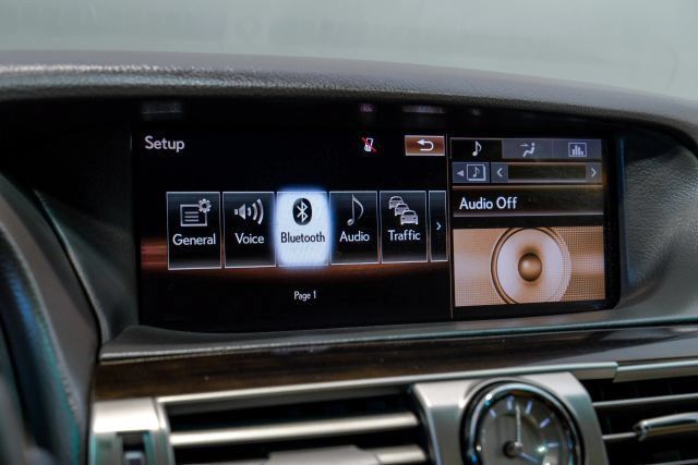Used 2015 Lexus LS 460 w/ Comfort Package RWD image 40