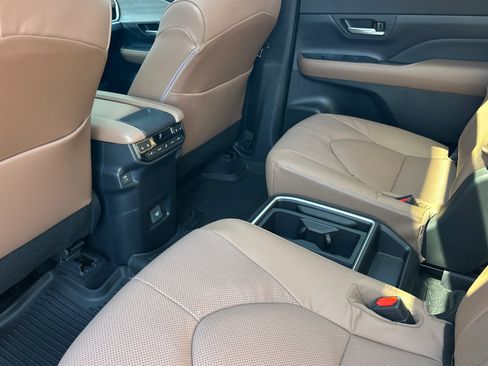 Certified 2026 Toyota Grand Highlander AWD image 12