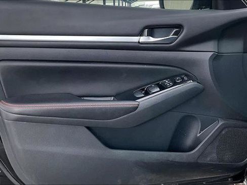 Certified 2024 Nissan Altima 2.5 SR image 21