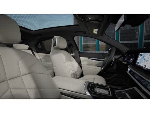New 2026 BMW 740i xDrive 740i xDrive image 9