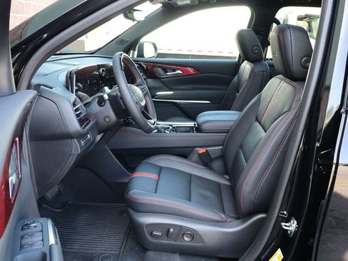 New 2026 Chevrolet Traverse RS AWD/4WD image 16