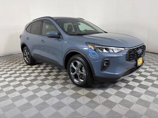Certified 2025 Ford Escape ST-Line Select AWD/4WD 360° Tour
