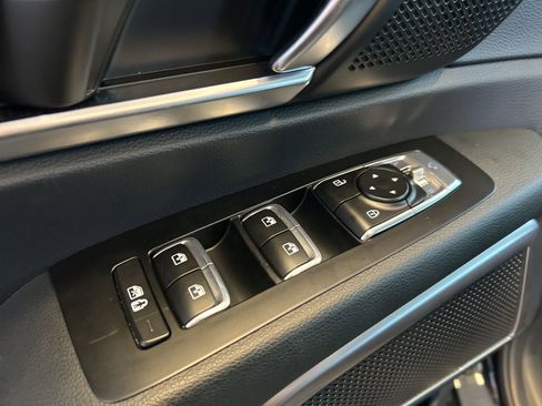 New 2025 Kia Telluride EX w/ EX Captain's Chair Package image 17