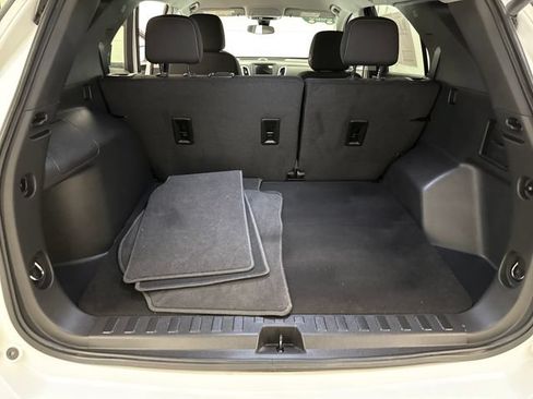 Certified 2023 Chevrolet Equinox LT AWD/4WD image 21
