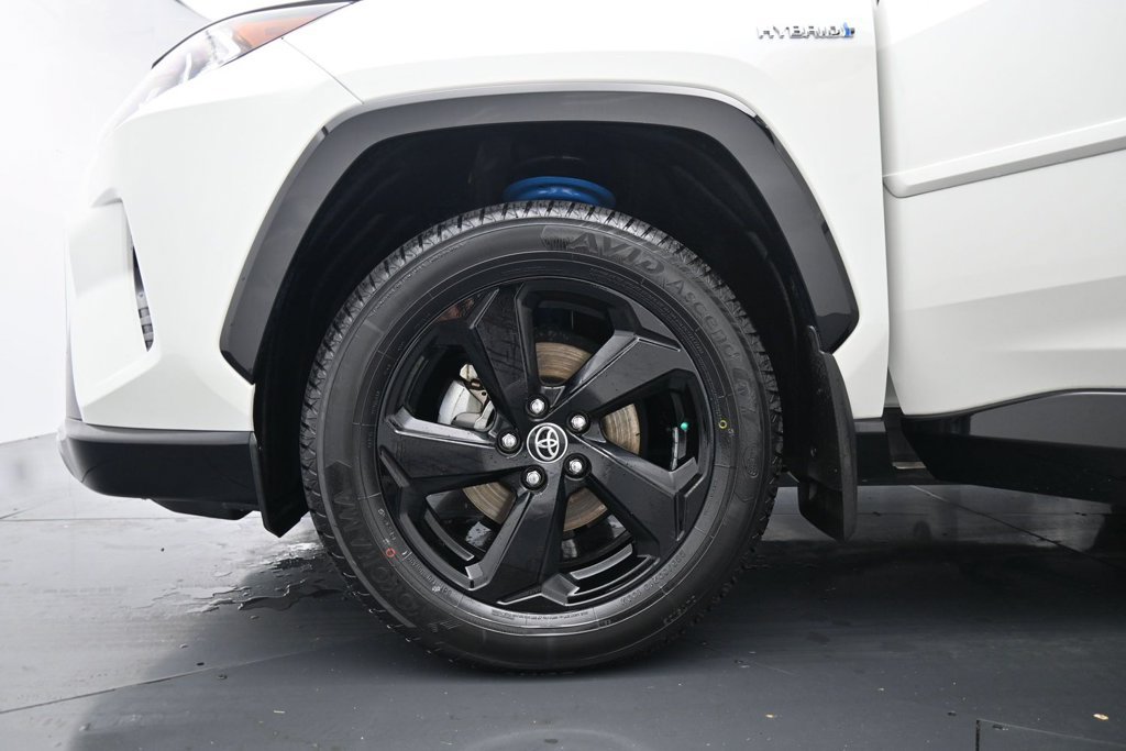 Used 2020 Toyota RAV4 XSE w/ All Weather Liner Package AWD/4WD image 18