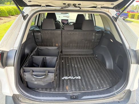 Used 2024 Toyota RAV4 LE AWD/4WD image 6