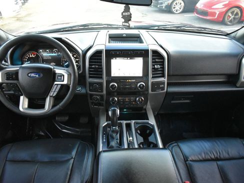 Used 2019 Ford F150 Lariat w/ Equipment Group 502A Luxury image 10