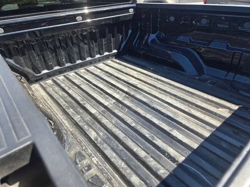 Used 2023 Chevrolet Colorado W/T RWD image 10
