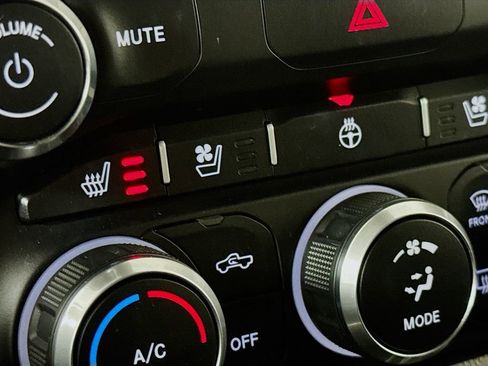 Used 2019 RAM 1500 Sport w/ Level 2 Equipment Group image 19