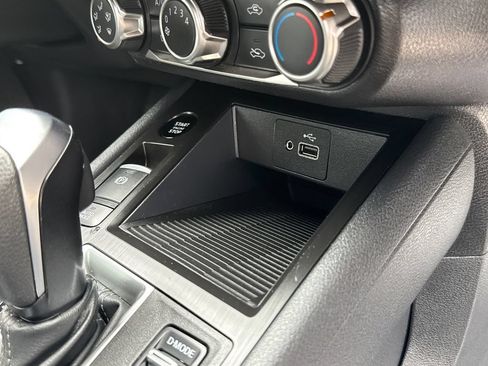 Used 2025 Nissan Kicks S AWD/4WD image 15