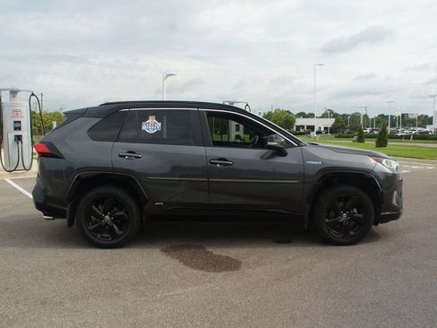 Used 2020 Toyota RAV4 XSE w/ XSE Grade Weather Package AWD/4WD image 22