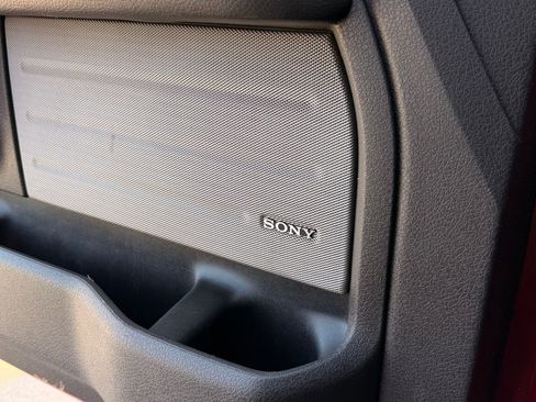 Used 2011 Ford F150 Platinum image 37