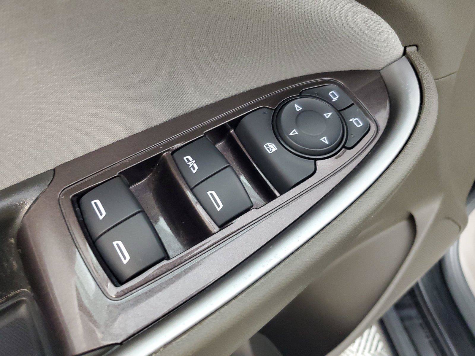 Used 2025 Chevrolet Malibu LT FWD image 19