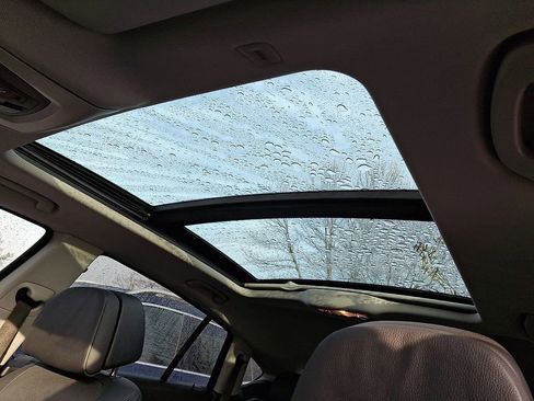 Used 2017 BMW 535i Gran Turismo xDrive image 11