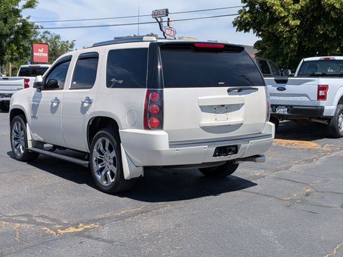Used 2012 GMC Yukon Denali AWD/4WD image 8