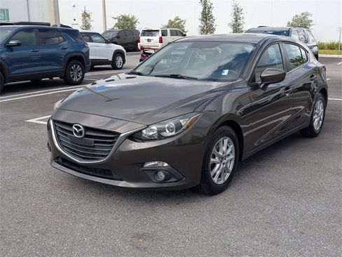 Used 2015 MAZDA MAZDA3 i Touring image 4
