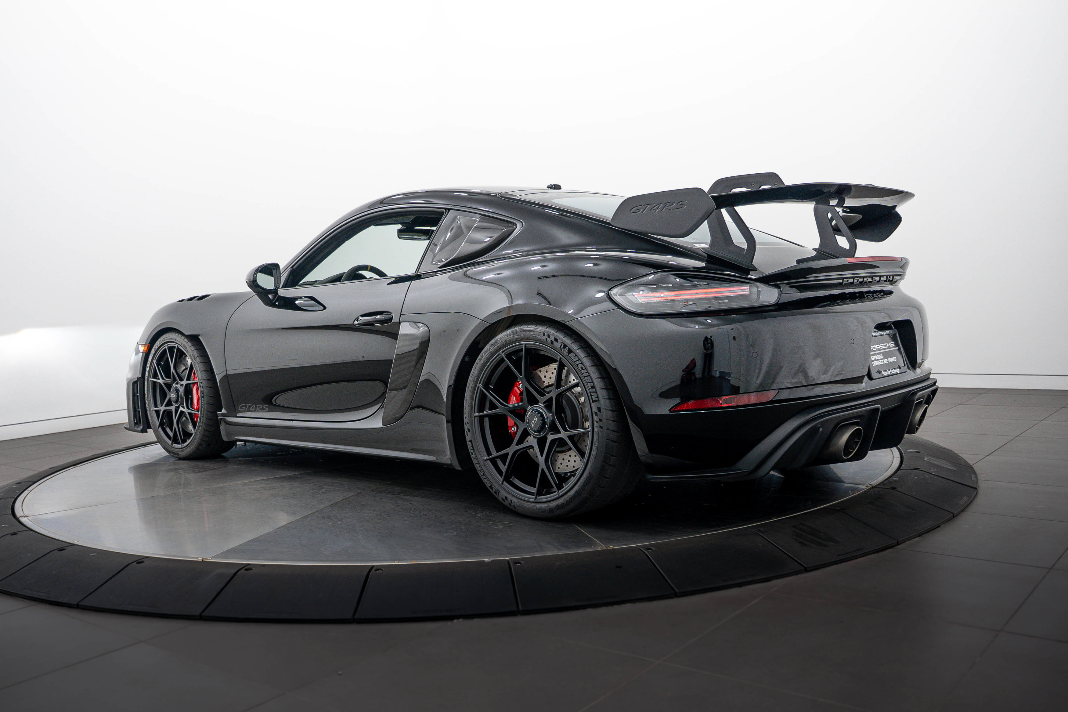 Certified 2023 Porsche 718 Cayman GT4 RS RWD image 3