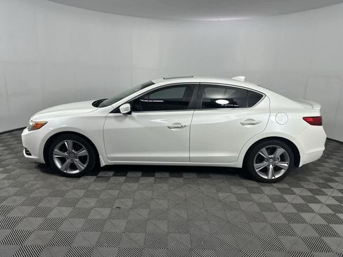 Used 2014 Acura ILX w/ Premium Package FWD image 5