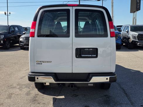 Used 2024 Chevrolet Express 3500 w/ Driver Convenience Package RWD image 6