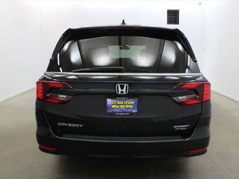 Used 2024 Honda Odyssey Sport image 4