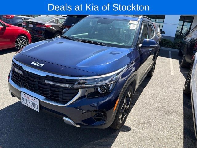 Certified 2024 Kia Seltos EX AWD/4WD image 1