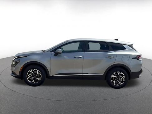 Used 2025 Kia Sportage LX image 8