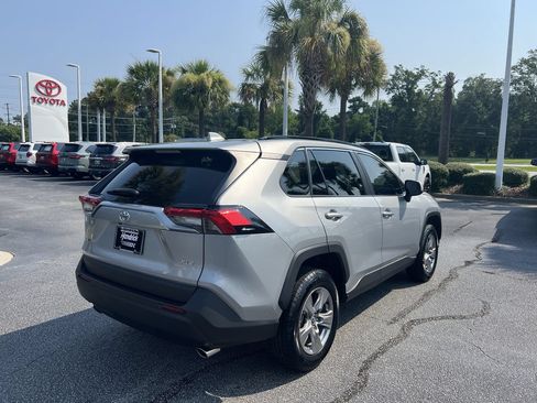 Used 2025 Toyota RAV4 XLE FWD image 10