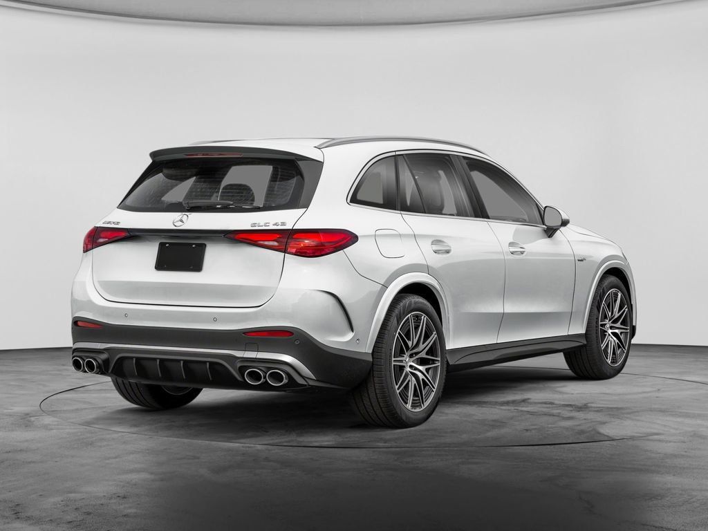 Used 2025 Mercedes-Benz GLC 43 AMG 4MATIC image 2