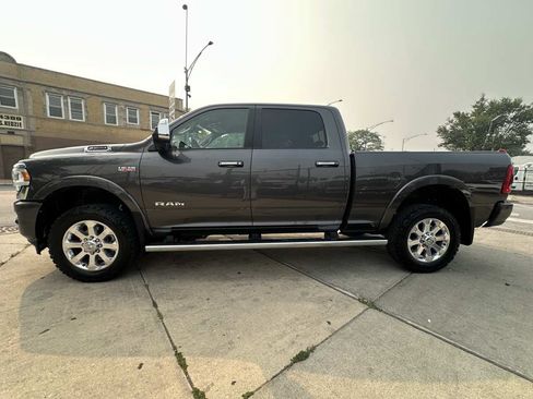 Used 2022 RAM 2500 Laramie AWD/4WD image 8