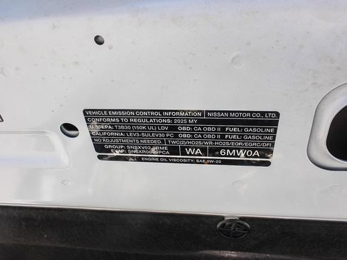 Used 2025 Nissan Sentra SV FWD image 28
