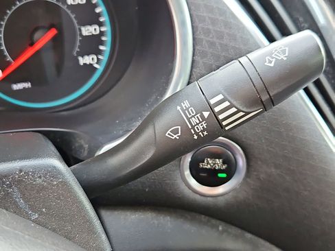 Used 2021 Chevrolet Malibu LT FWD image 26