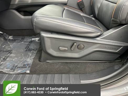 New 2026 Ford F350 Lariat w/ Black Appearance Package image 36