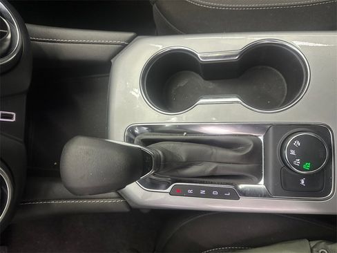 Used 2024 Chevrolet Blazer LT image 30