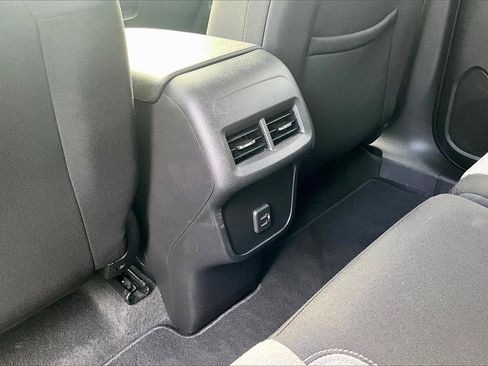 Used 2022 Chevrolet Equinox LT image 10