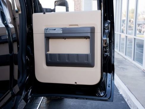 Used 2016 Ford F250 XLT w/ XLT Premium Package image 39