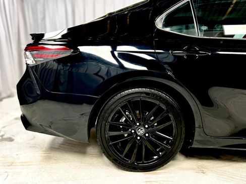 Used 2023 Toyota Camry XSE image 12