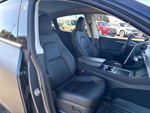 Used 2023 Tesla Model Y Performance AWD/4WD image 28