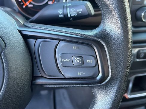 Used 2020 Jeep Wrangler Sport image 11